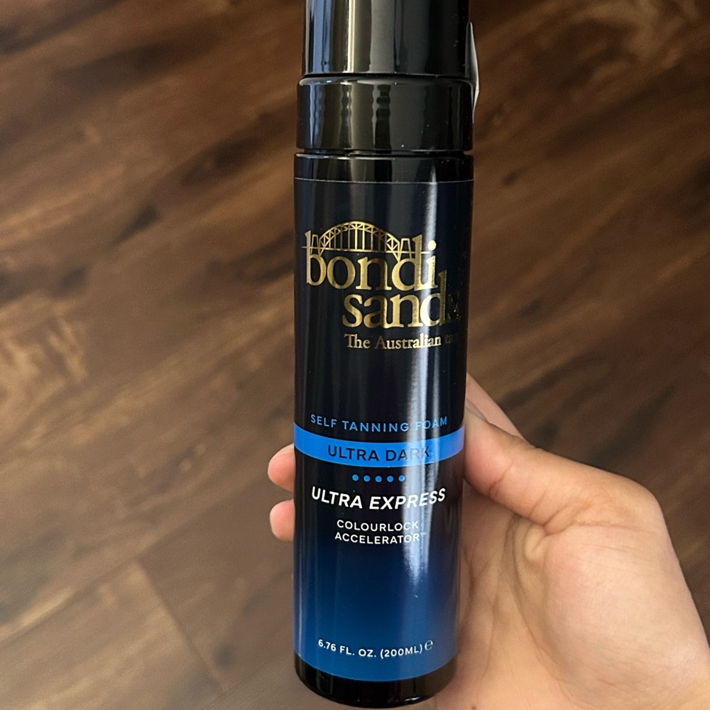 Bondi Sands Express Tanning Foam with Black and Blue Design
